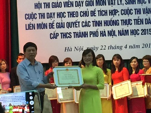 Chúc mừng Cô Phạm Thị Thúy Nga giành giải nhất kì thi giáo viên giỏi cấp thành phố môn Tiếng Anh.